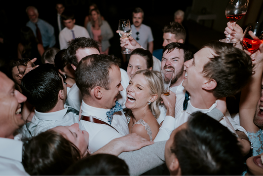 A Guide To Asking The Right Questions For Your Wedding Photographer